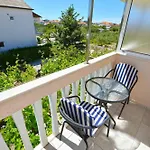 Viola Apartment *