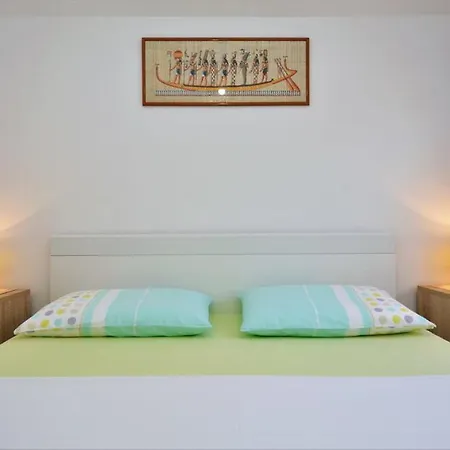 Apartment Viola