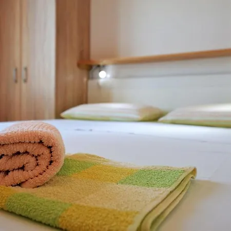 Viola Apartment Betina (Sibenik-Knin)