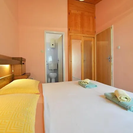 Apartment Viola Betina (Sibenik-Knin)