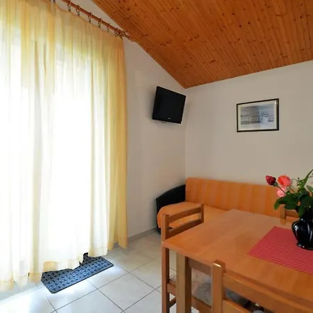 Appartamento Viola Betina (Sibenik-Knin)